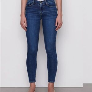 Frame Le Skinny De Jeanne Jeans